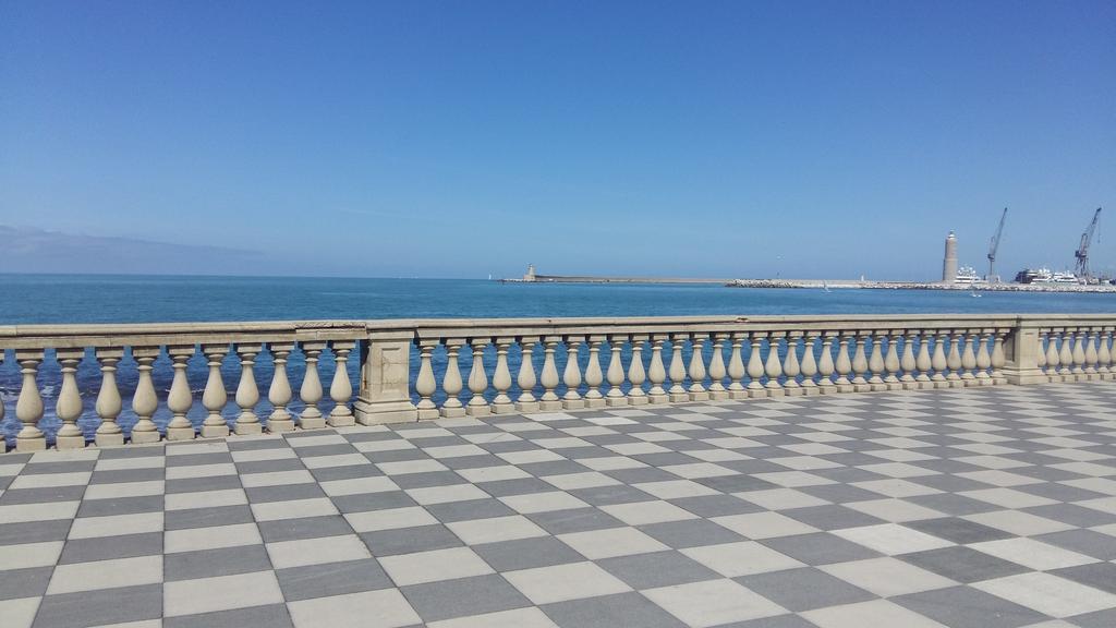La Finestra Sul Mare B&B Livorno Dış mekan fotoğraf